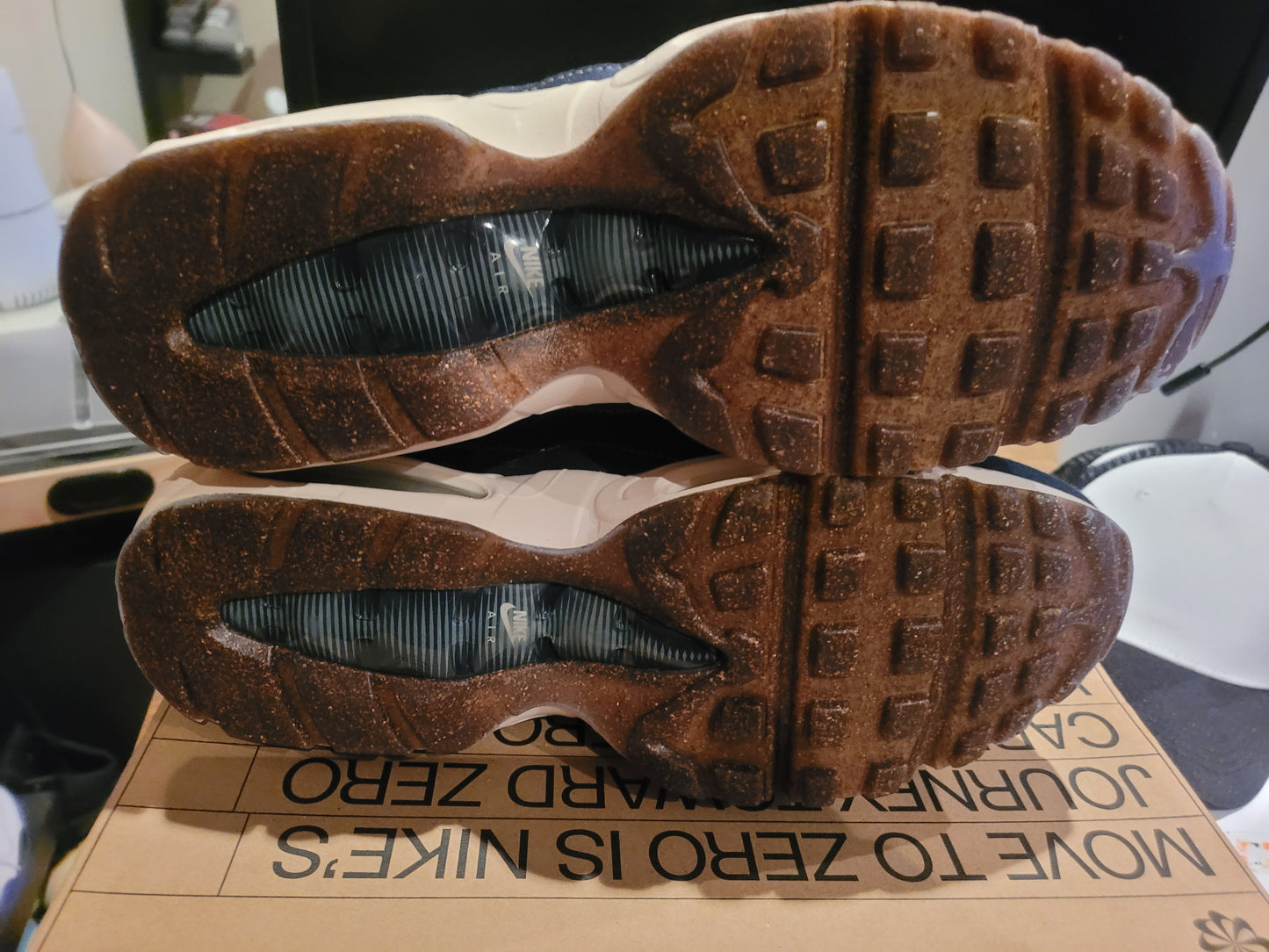 NIKE AIR MAZ 95 - CORK NAVY
