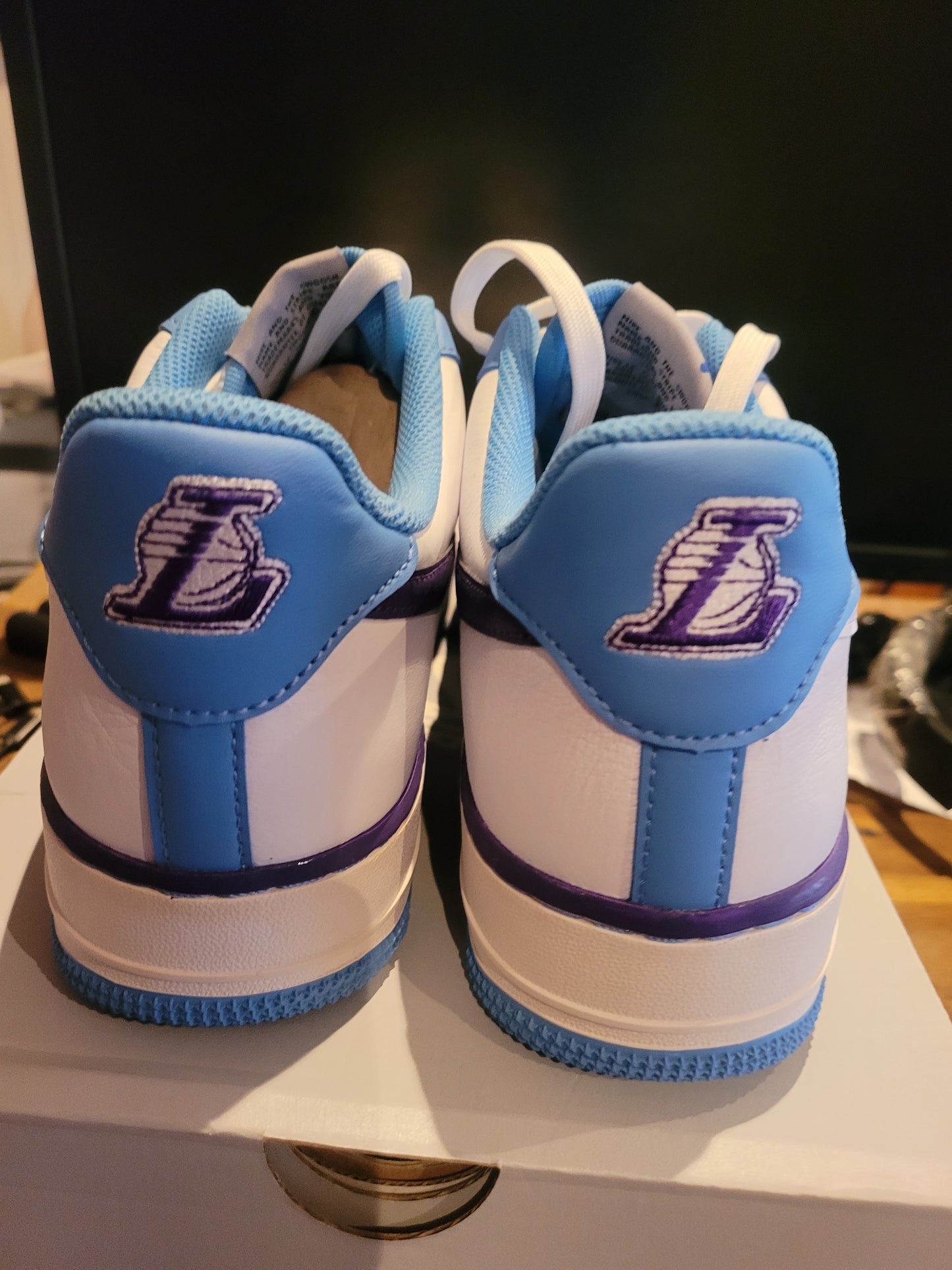 NIKE AIR FORCE 1 LOW '07 LV8 - NBA 75TH ANNIVERSARY LAKERS