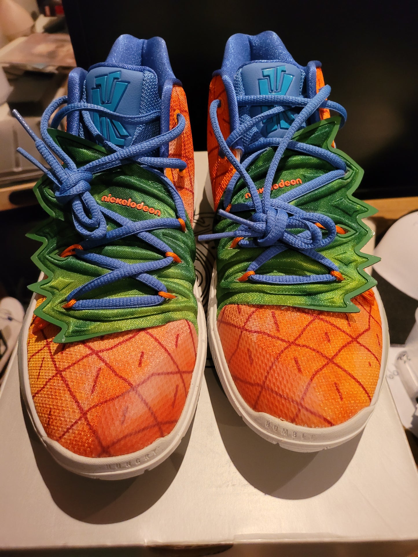 NIKE KYRIE 5 - SPONGEBOB PINEAPPLE HOUSE