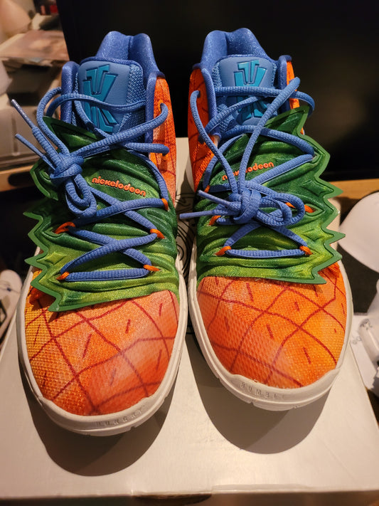NIKE KYRIE 5 - SPONGEBOB PINEAPPLE HOUSE