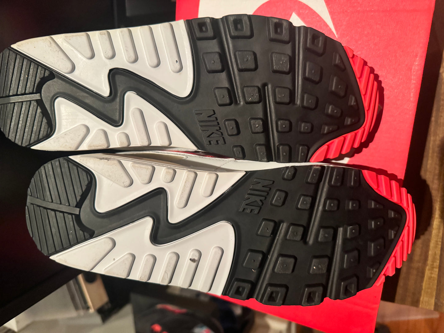 AIR MAX 90 - THE FUTURE IS IN THE AIR