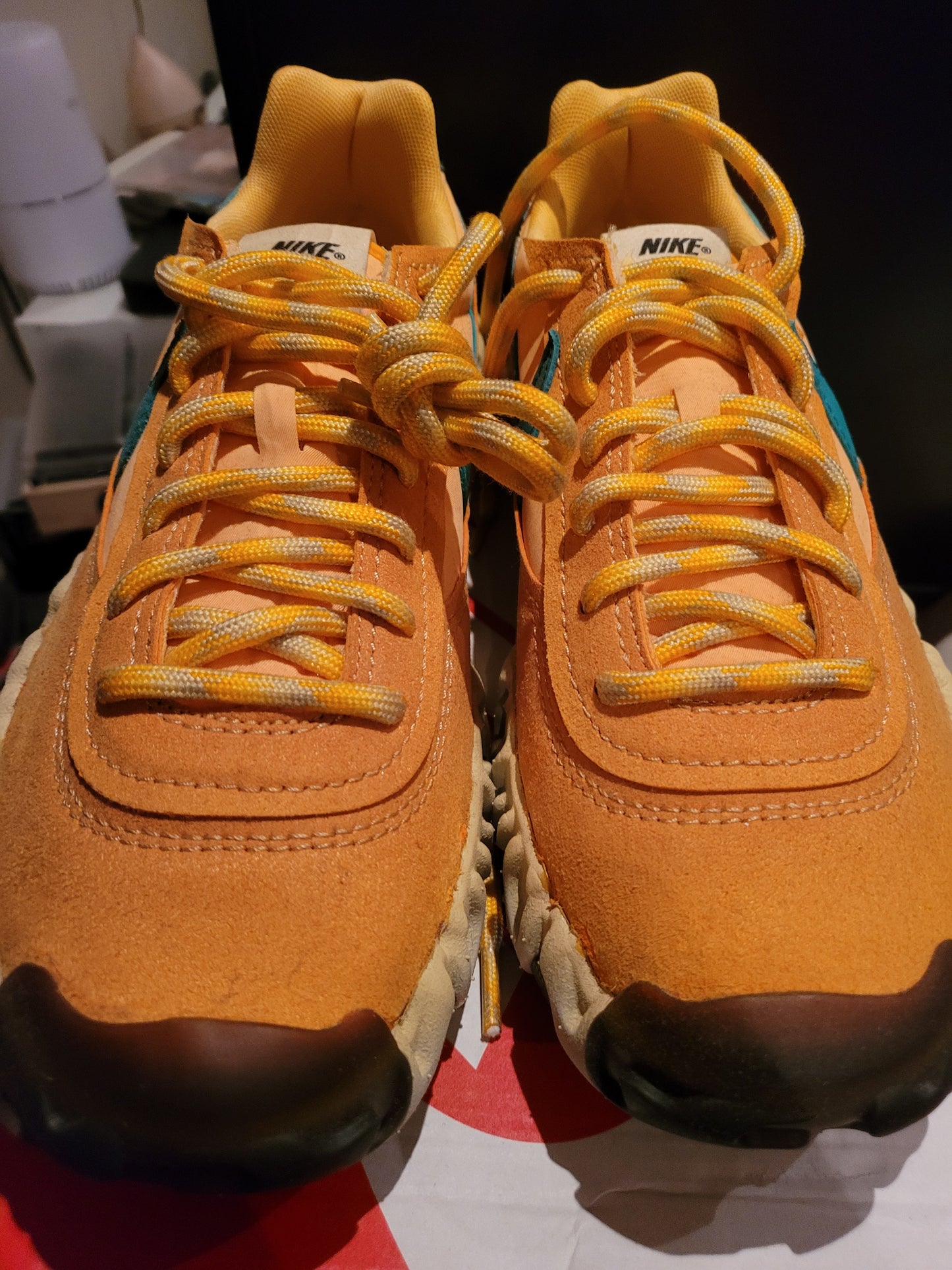 NIKE OVERBREAK SP - POLLEN RISE