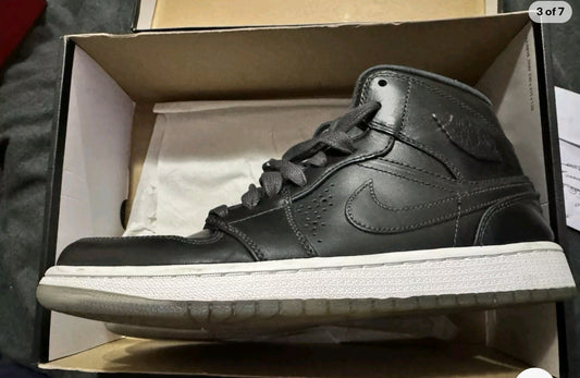 JORDAN 1 MID - NOUVEAU