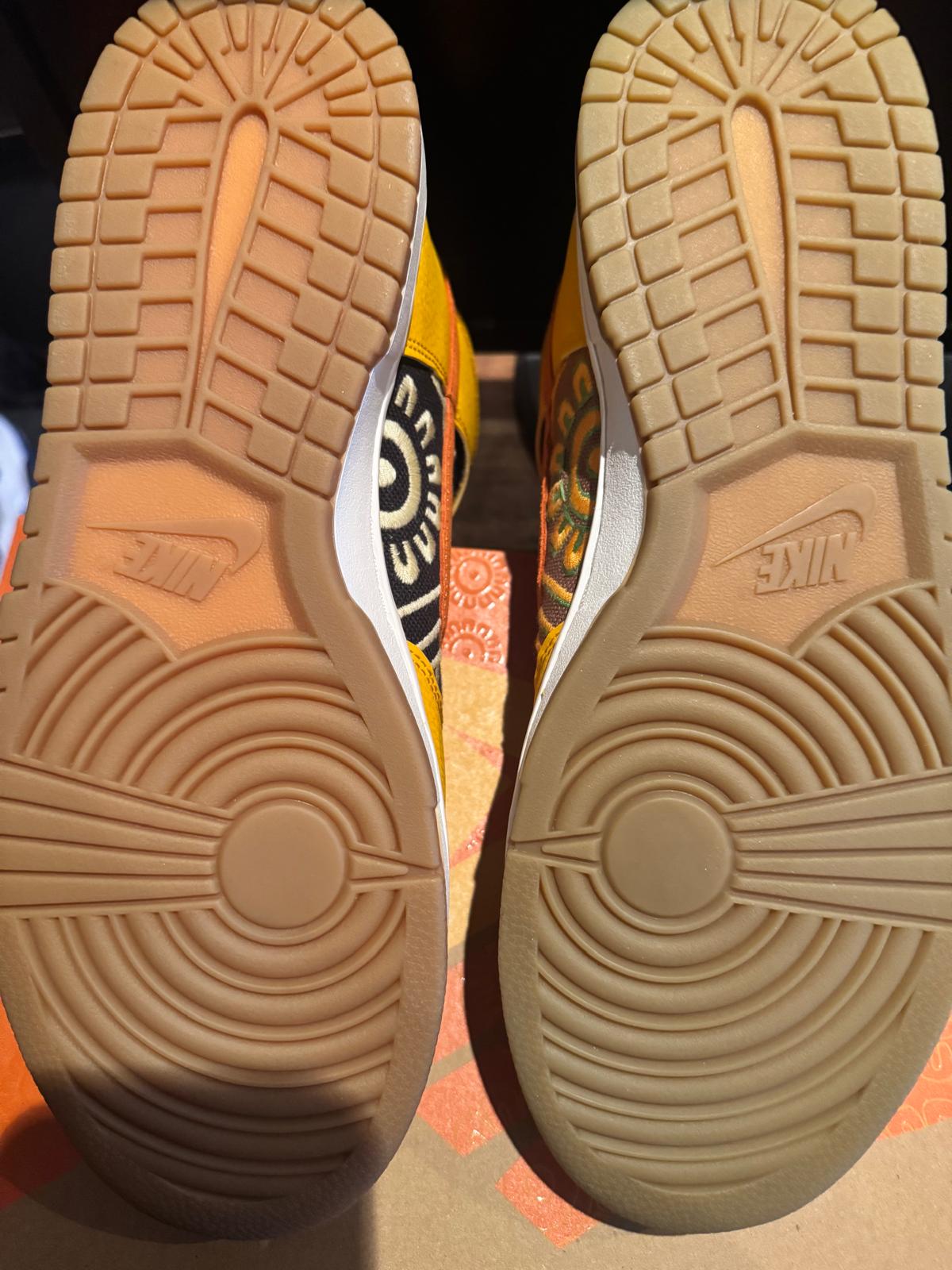 NIKE DUNK HI - SOMOS FAMILIA
