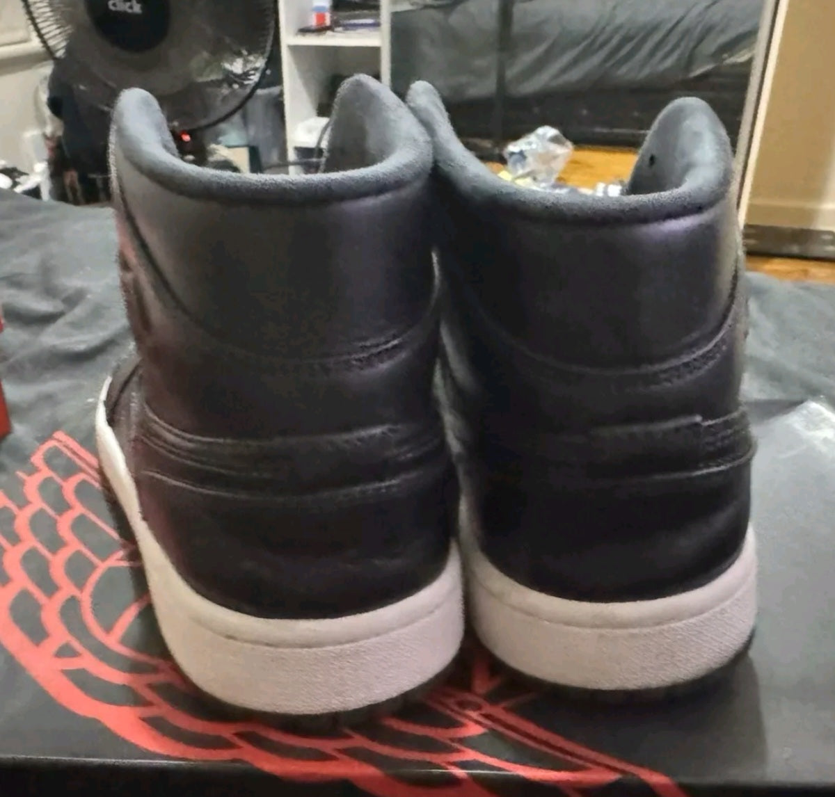 JORDAN 1 MID - NOUVEAU