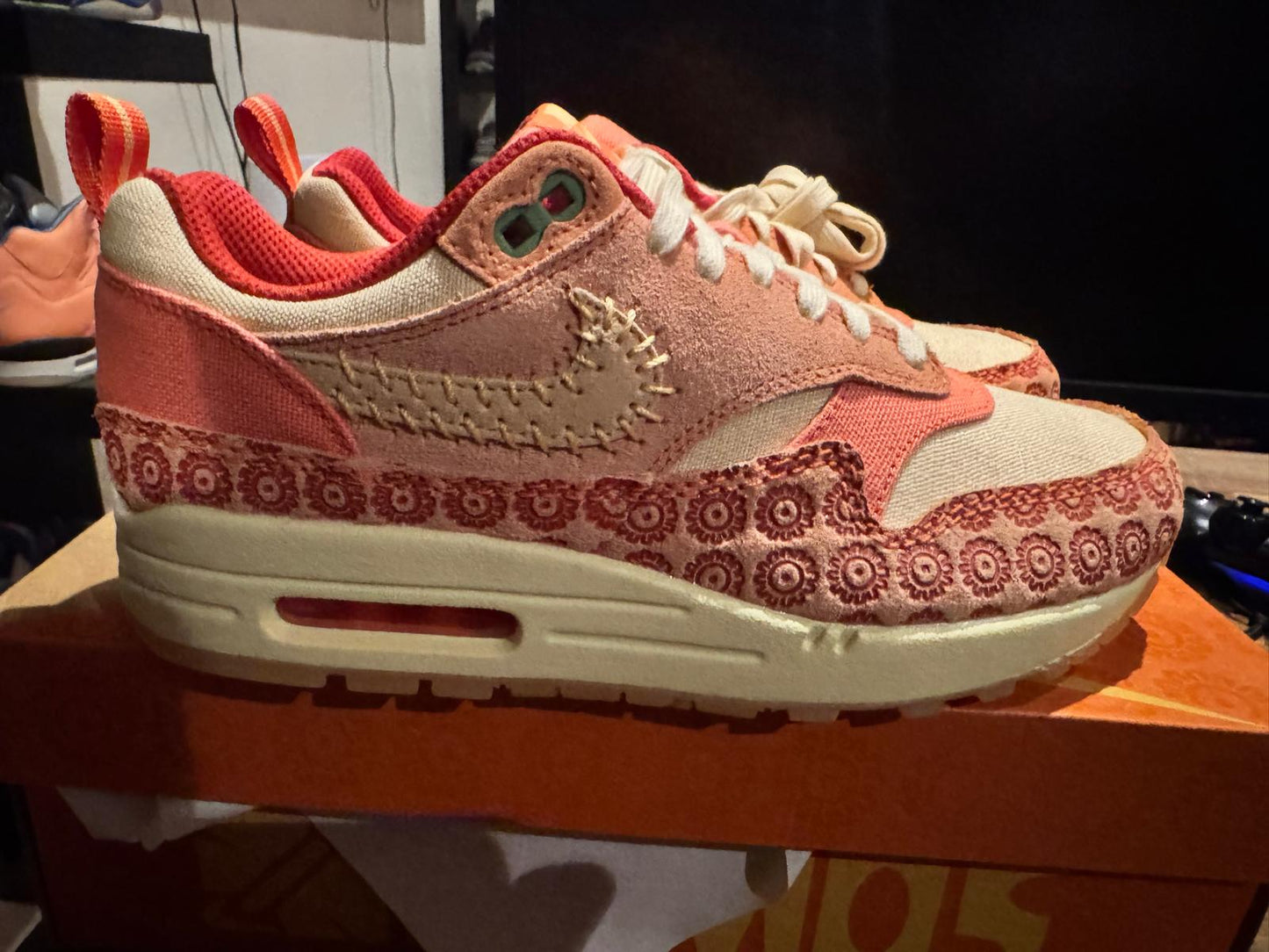 NIKE AIR MAX 1 PRM - SOMOS FAMILIA